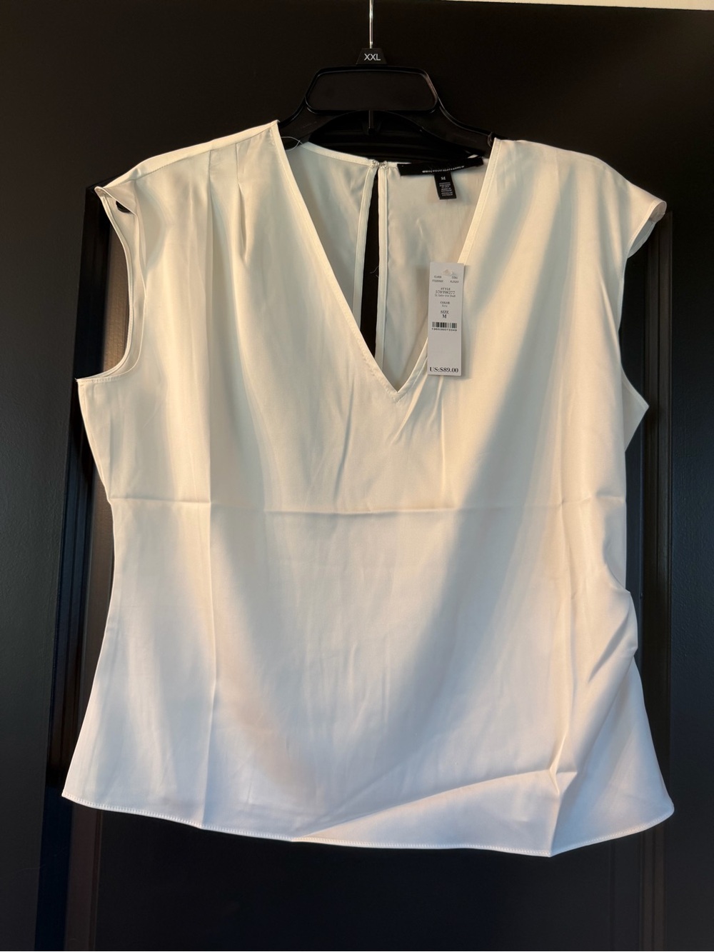 White House Black Market V Neck Satin Shell - Picture 5 of 7